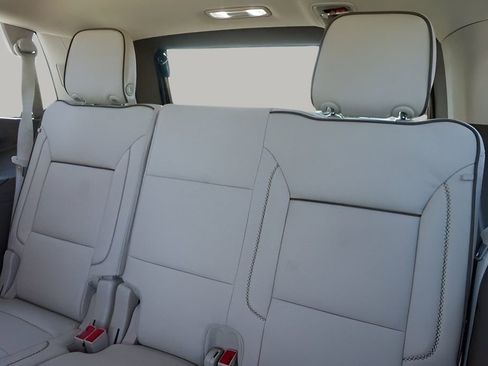 Used 2024 GMC Yukon Denali image 24