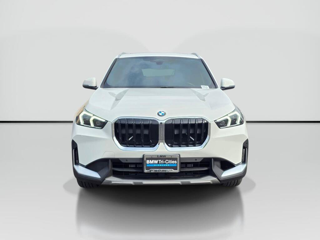 Used 2023 BMW X1 xDrive28i w/ Convenience Package AWD/4WD image 6