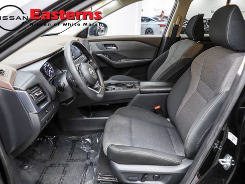 Used 2023 Nissan Rogue SV image 20