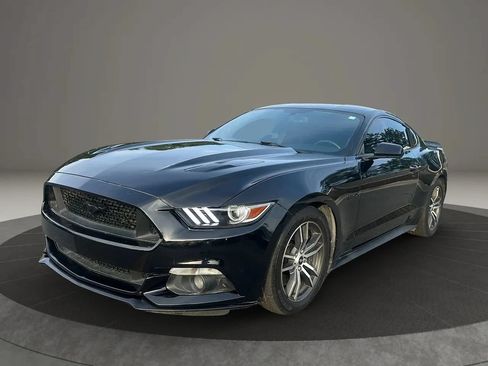 Used 2016 Ford Mustang GT RWD image 5