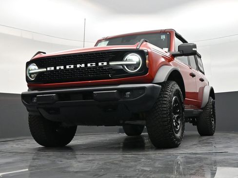 Used 2022 Ford Bronco Wildtrak AWD/4WD image 27