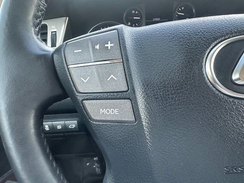 Used 2013 Lexus LX 570 4WD w/ Luxury Pkg image 24