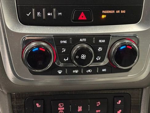 Used 2016 GMC Acadia SLT FWD image 29
