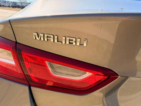 Used 2024 Chevrolet Malibu LT image 11