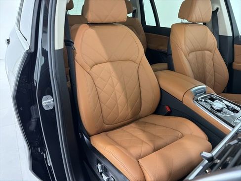 Certified 2023 BMW X7 xDrive40i w/ Executive Package image 21