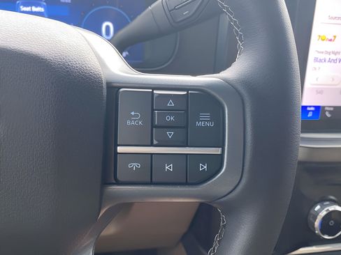 Used 2026 Ford F350 Lariat RWD image 22