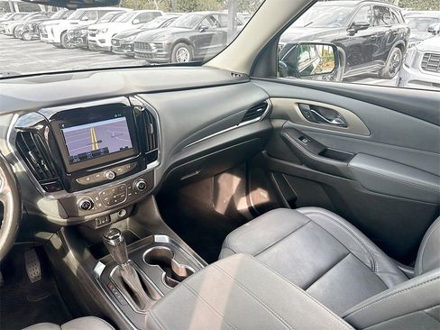 Used 2019 Chevrolet Traverse LT w/ LT Premium Package image 25