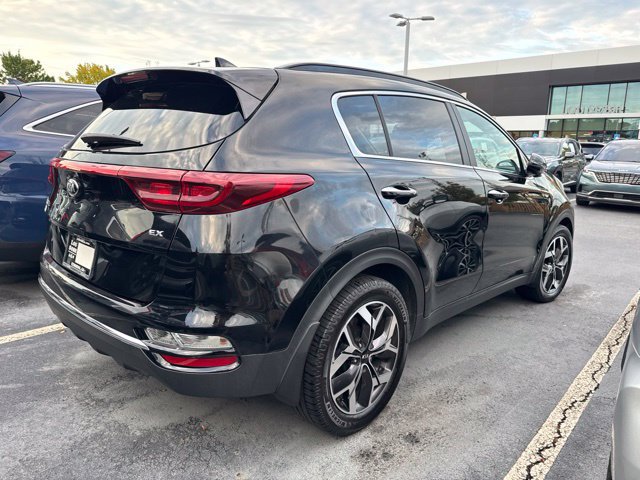 Certified 2022 Kia Sportage EX FWD image 4