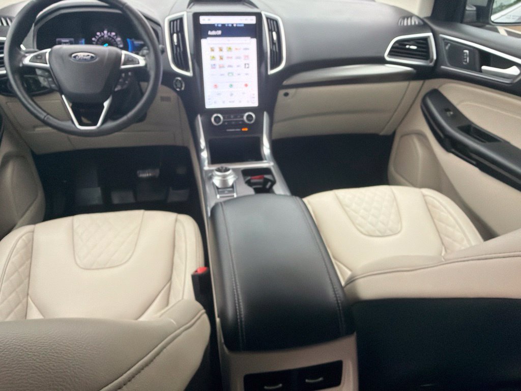 Used 2024 Ford Edge Titanium AWD/4WD image 16