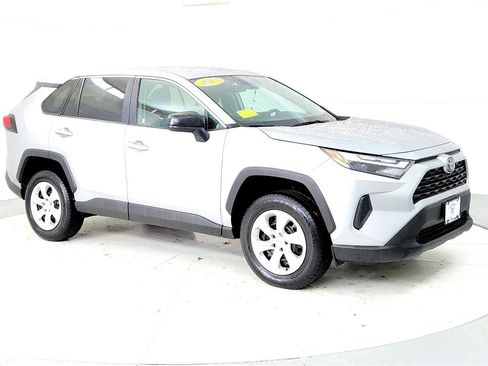 Used 2023 Toyota RAV4 LE image 7