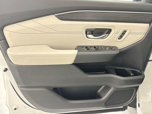 Certified 2026 Honda Pilot Touring image 22