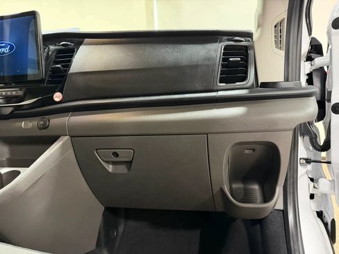 Used 2024 Ford Transit 350 XLT RWD image 37