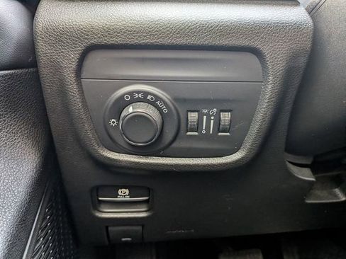 Certified 2023 Jeep Grand Cherokee L Altitude image 23