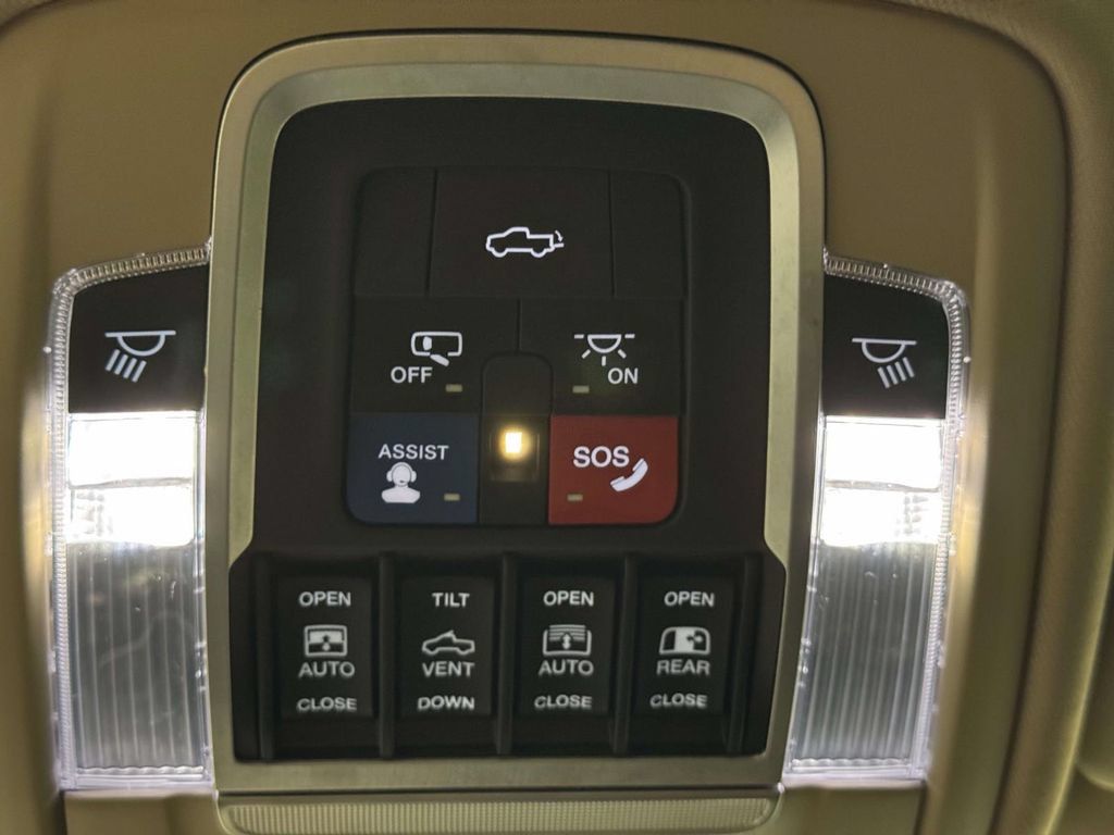 Used 2021 RAM 1500 Laramie AWD/4WD image 32