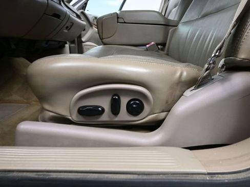 Used 2002 Buick Le Sabre Limited FWD image 24