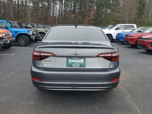 Used 2019 Volkswagen Jetta SE image 5