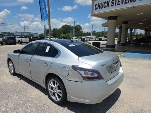 Used 2014 Nissan Maxima 3.5 SV w/ Premium Package FWD image 11