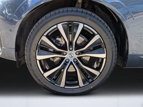 Used 2023 Volvo XC60 B5 Plus w/ Climate Package image 10