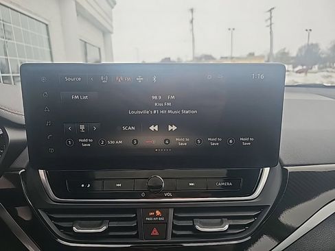 Used 2023 Nissan Altima 2.5 SR w/ SR Premium Package image 15