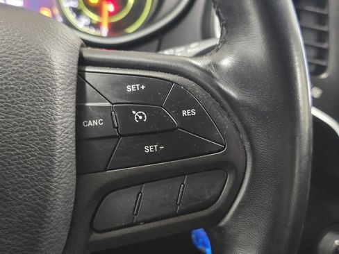 Used 2020 Jeep Cherokee Trailhawk AWD/4WD image 26