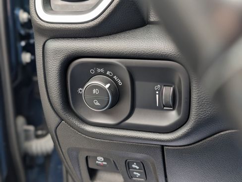 Used 2022 RAM 1500 Big Horn image 27