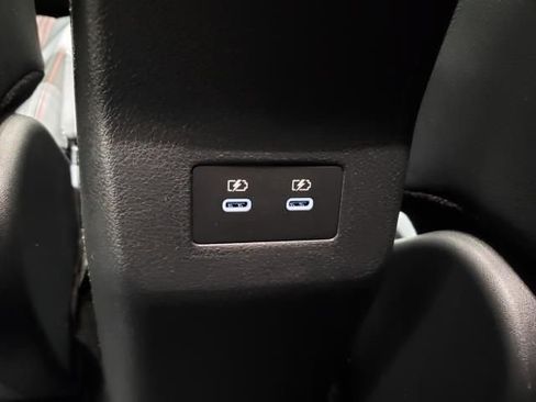 Used 2025 Nissan Kicks SR image 13