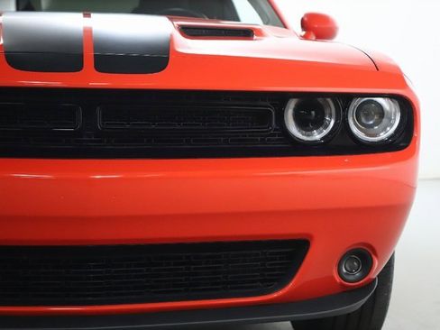 Used 2023 Dodge Challenger SXT w/ Blacktop Package image 7