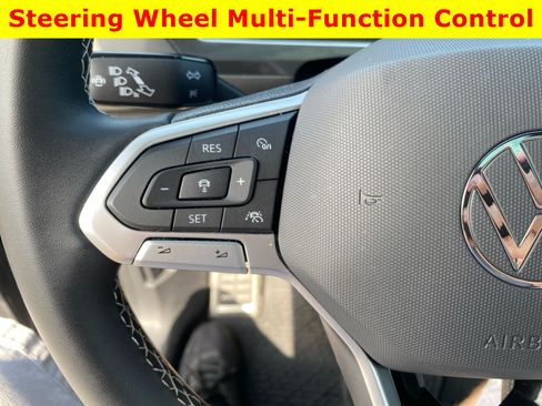 Used 2023 Volkswagen Tiguan SEL R-Line AWD/4WD image 27