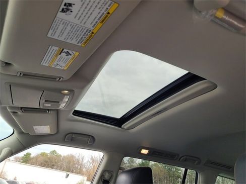 Certified 2020 Nissan Armada Platinum w/ Captain's Chairs Package image 10