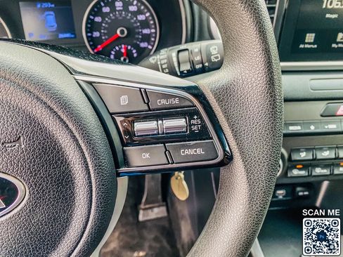 Used 2022 Kia Sportage LX image 20