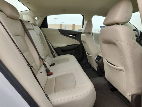 Used 2024 Chevrolet Malibu LT image 14