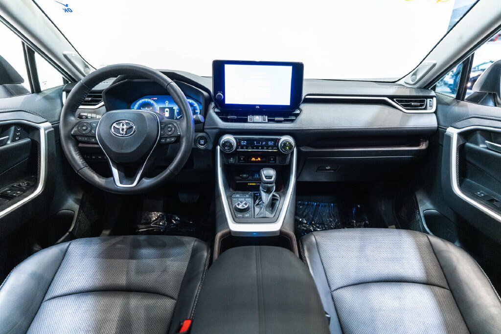 Used 2023 Toyota RAV4 Limited AWD/4WD image 13