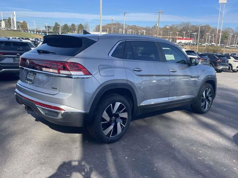 New 2026 Volkswagen Atlas Cross Sport SEL AWD/4WD image 8