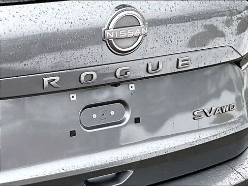 Used 2024 Nissan Rogue SV image 27