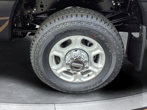 New 2026 Ford F250 XLT w/ XLT Premium Package image 15