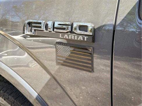 Used 2018 Ford F150 Lariat w/ Equipment Group 502A Luxury AWD/4WD image 19