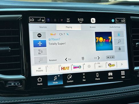 New 2027 Chrysler Pacifica Limited FWD image 19
