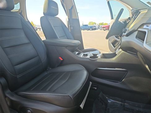 Used 2024 GMC Terrain Denali w/ Denali Premium Package image 16