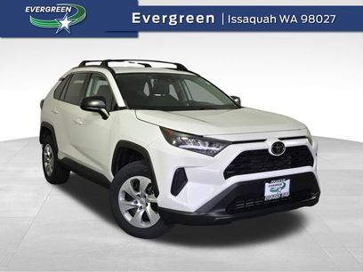 Used 2021 Toyota RAV4 LE w/ Carpet Mat Package (TMS)