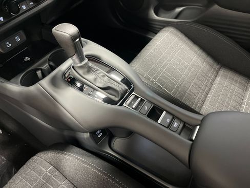 Certified 2026 Honda HR-V LX image 20