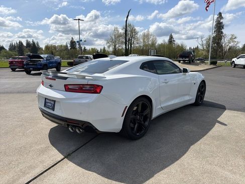 Used 2016 Chevrolet Camaro SS image 5