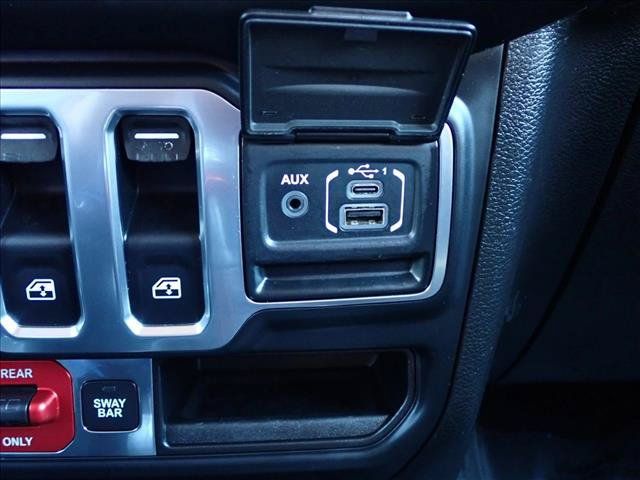 Used 2018 Jeep Wrangler Rubicon AWD/4WD image 18