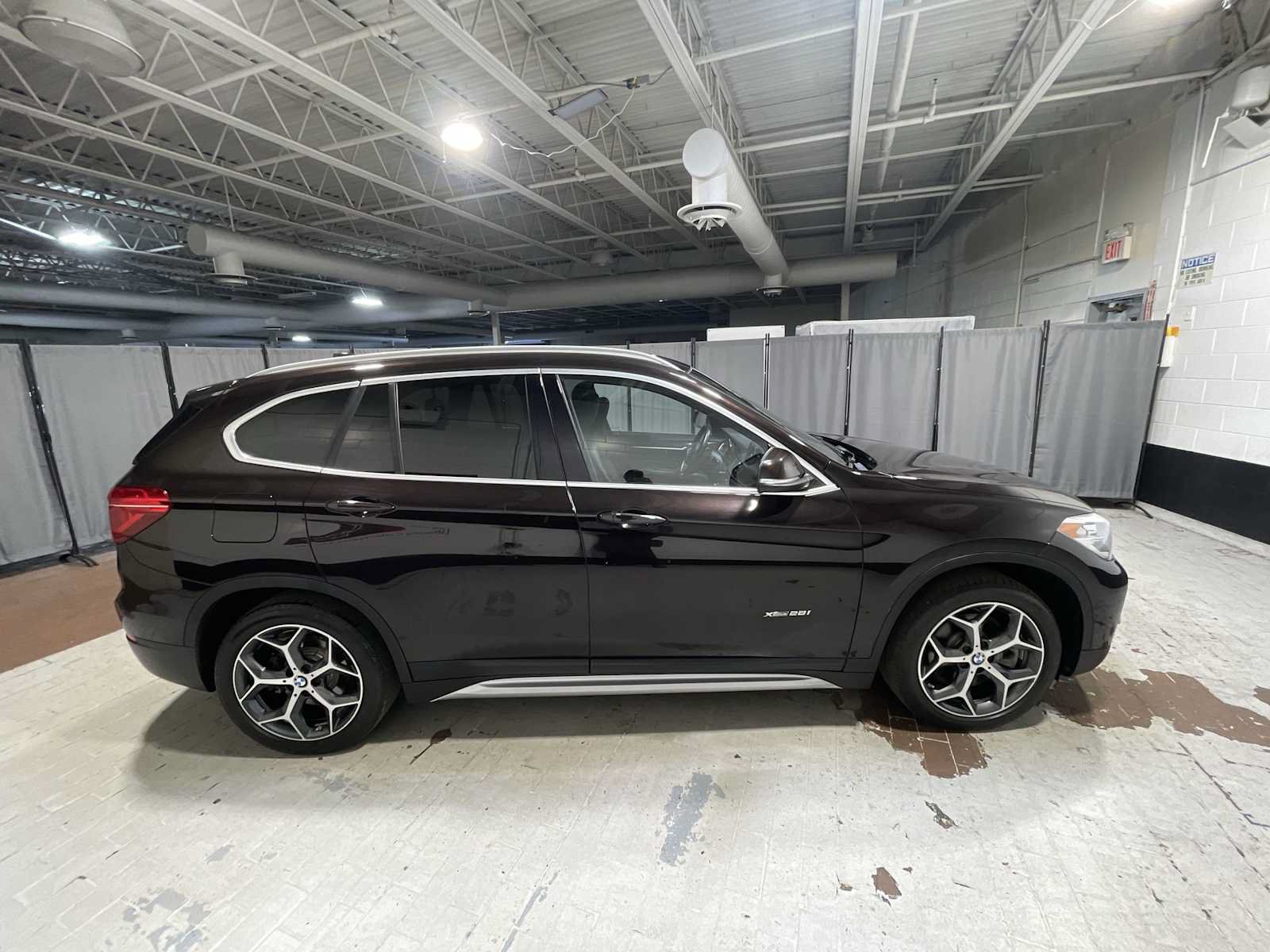 Used 2018 BMW X1 xDrive28i AWD/4WD image 27