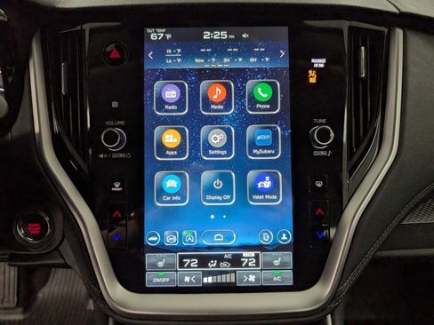 Used 2025 Subaru Outback Premium image 13