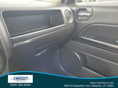Used 2015 Jeep Patriot Sport w/ Power Value Group FWD image 8