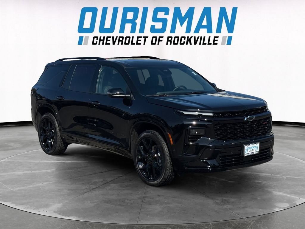 Used 2025 Chevrolet Traverse RS FWD image 1