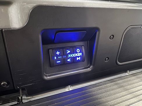 Used 2024 GMC Sierra 1500 AT4X image 77