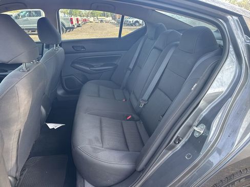 Used 2024 Nissan Altima 2.5 SV image 13