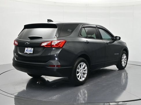 Used 2019 Chevrolet Equinox LS w/ LS Convenience Package FWD image 5