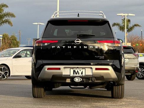 New 2025 Nissan Pathfinder Platinum w/ Cargo Package image 5